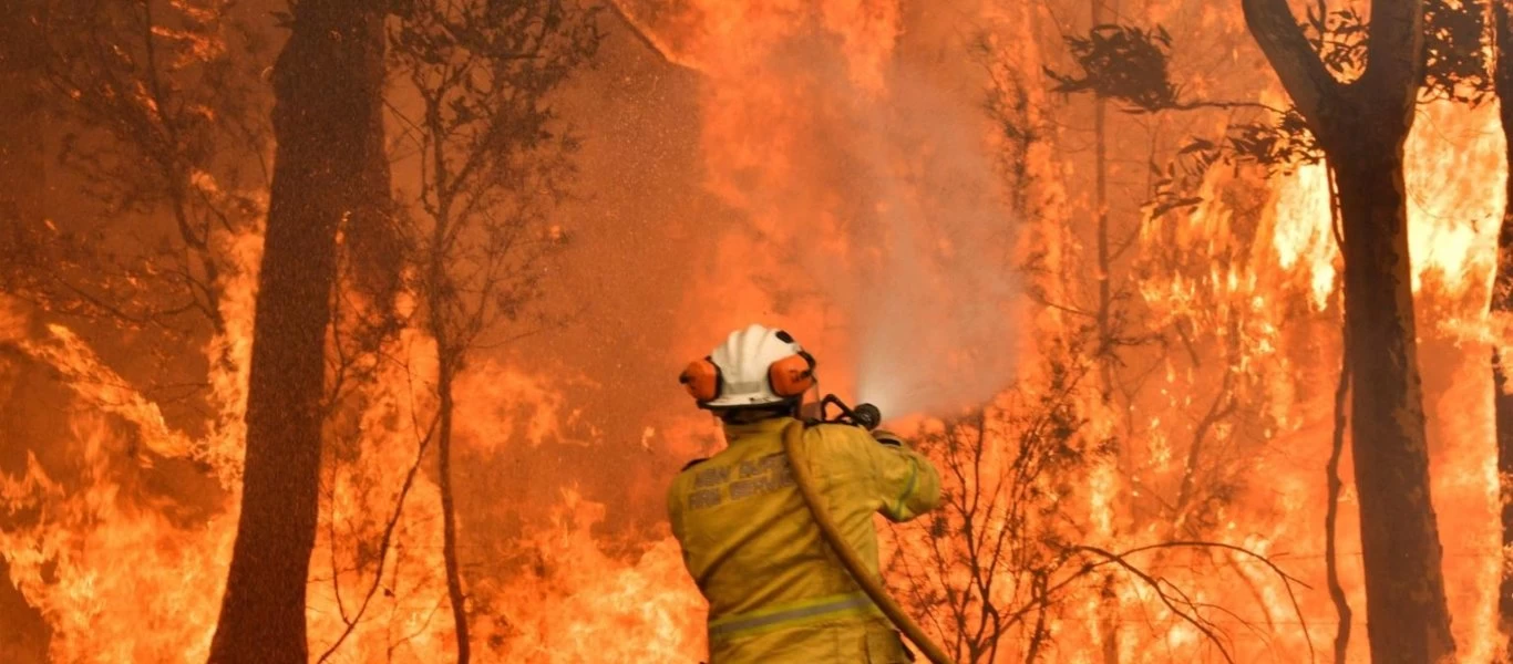 Αυστραλία: Εκτός ελέγχου η πυρκαγιά κοντά στο Περθ - Απειλούνται κατοικημένες περιοχές